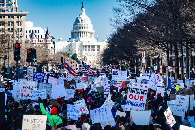 Protestors march to the U.S. Capitol on Jan. 6, 2021.