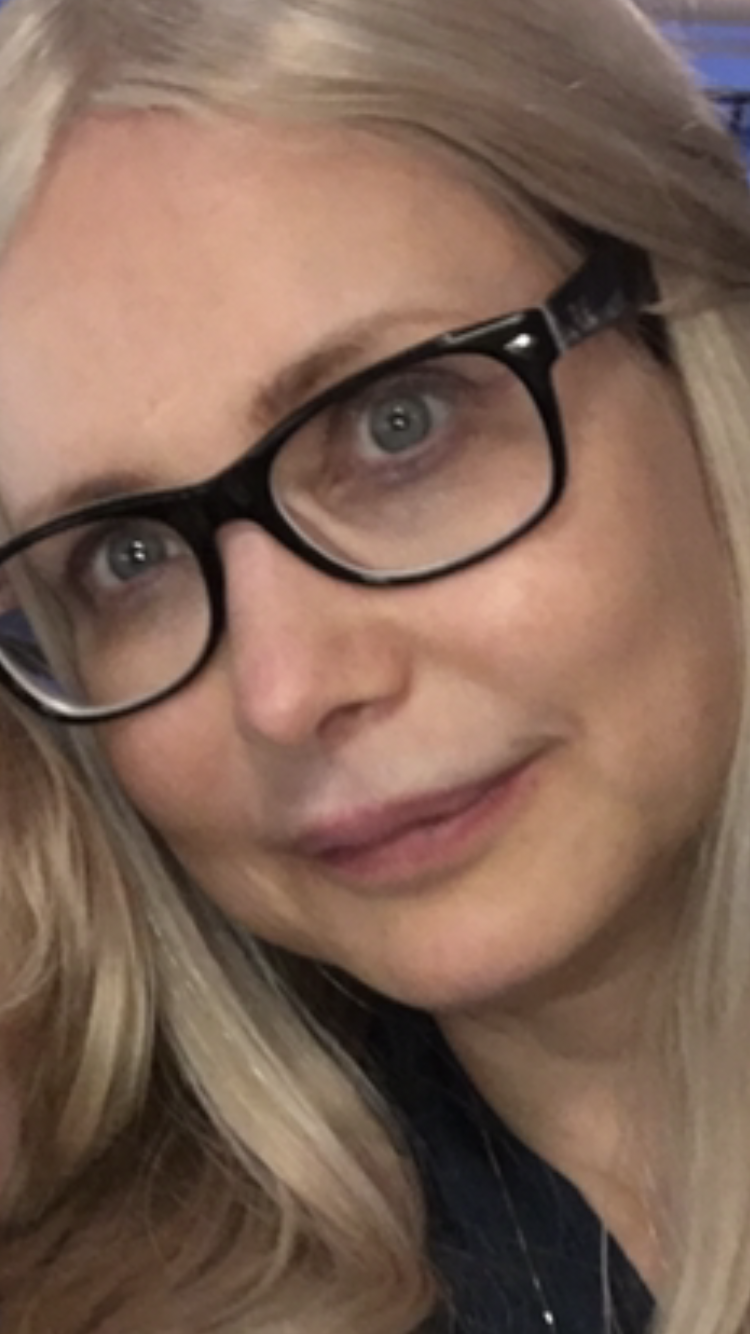 LOUISE HAAGH