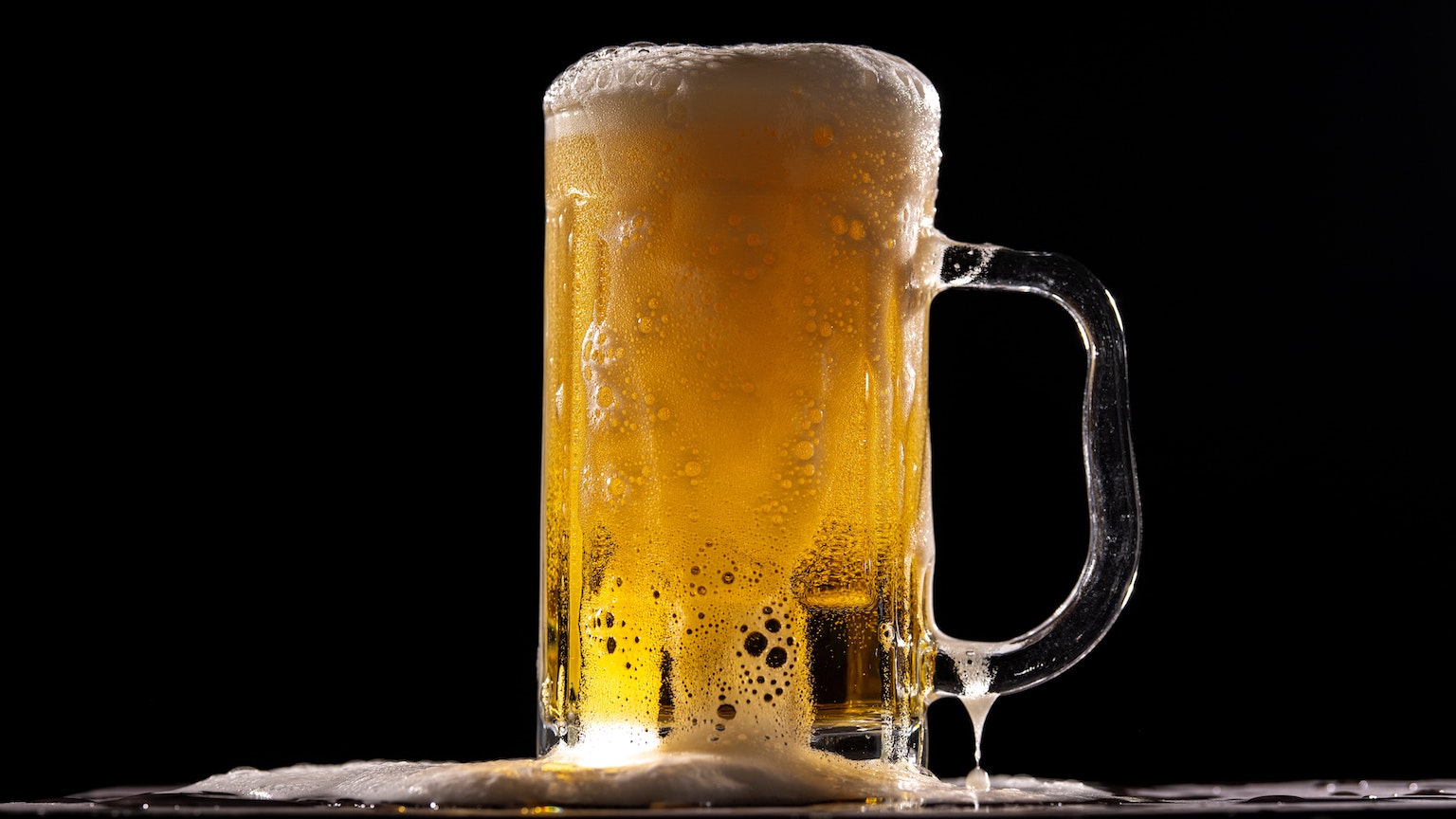 foamy beer