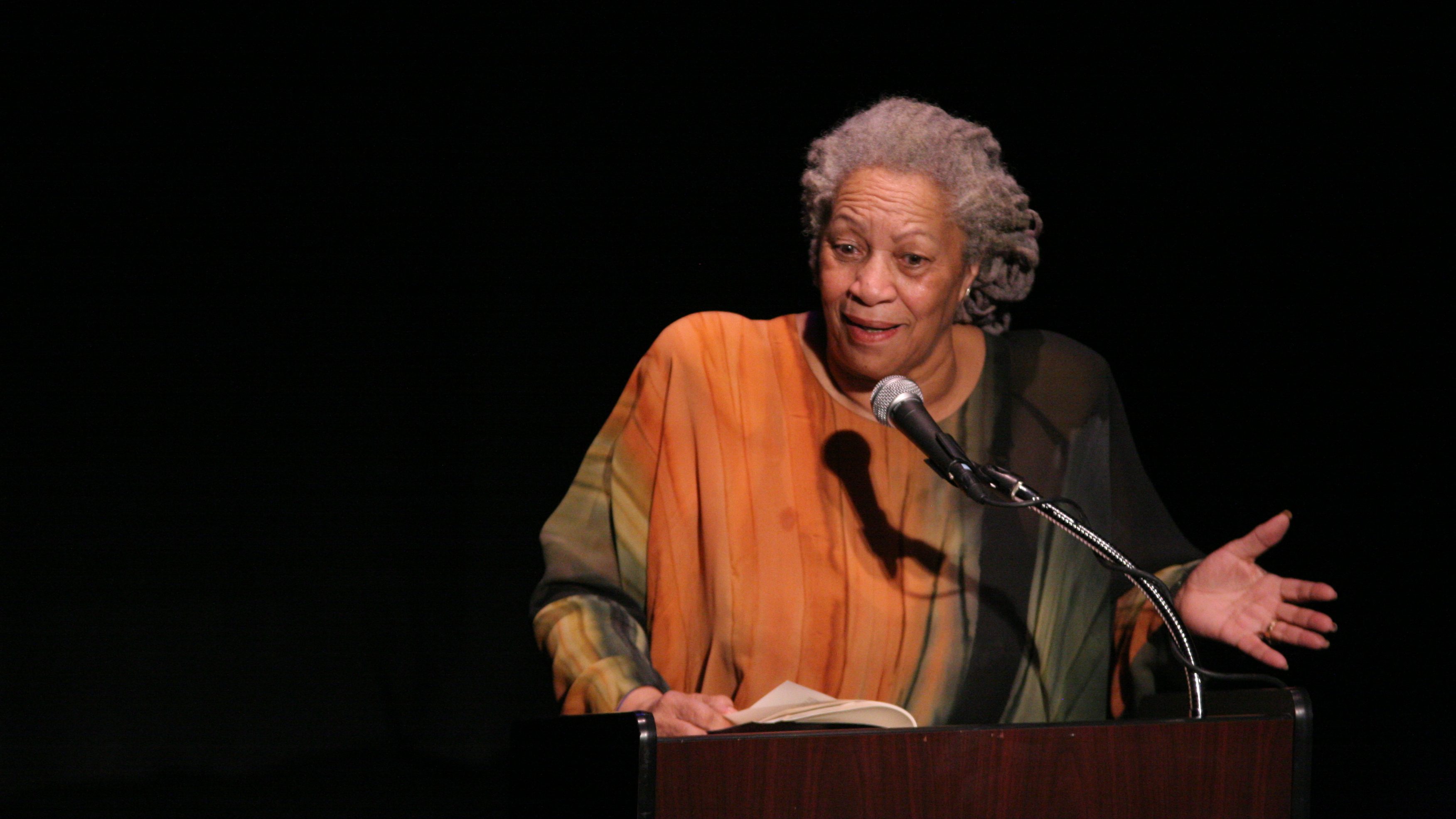 Toni Morrison speaking in New York City 2008.