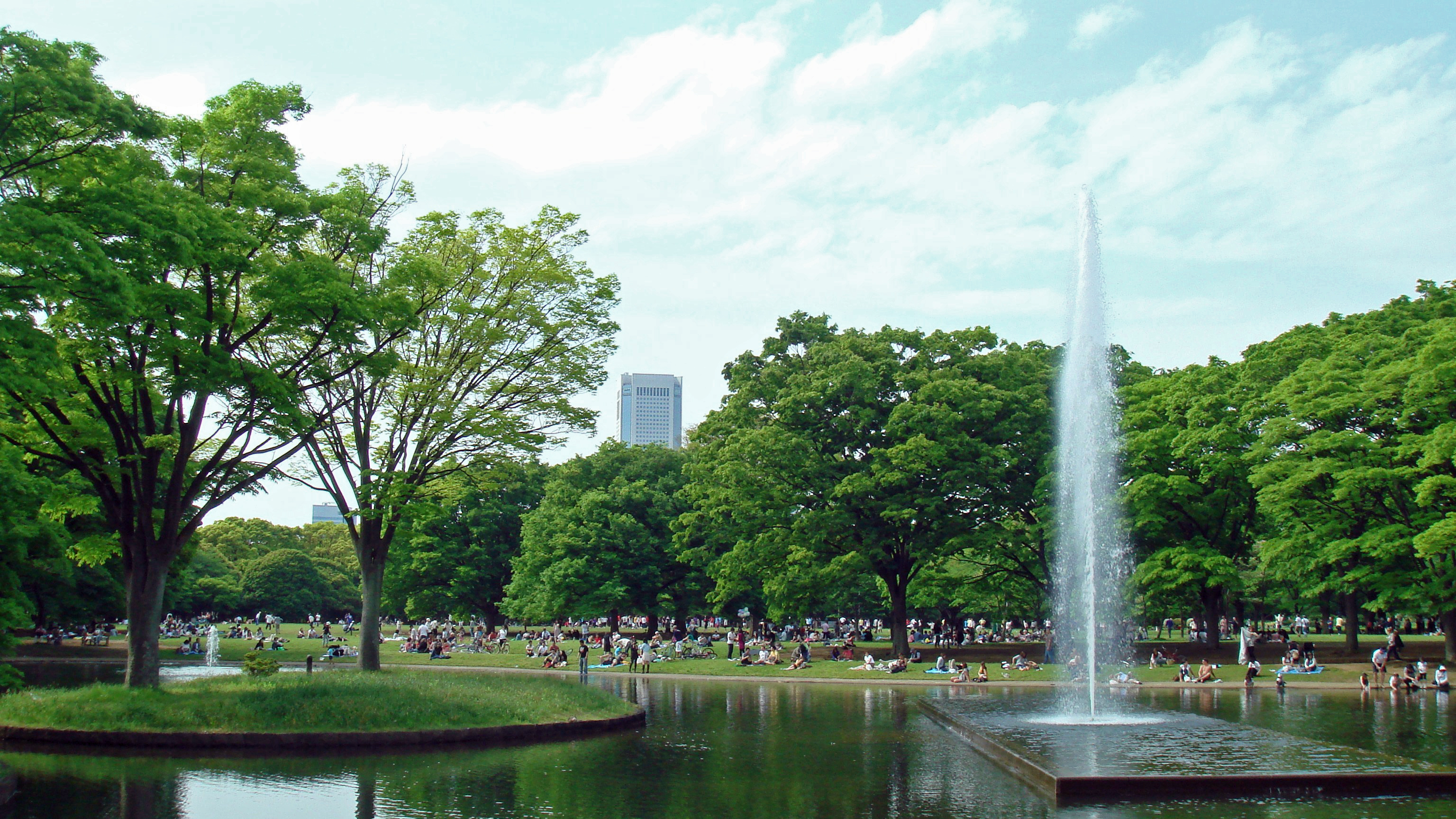 A water fountain in a park.